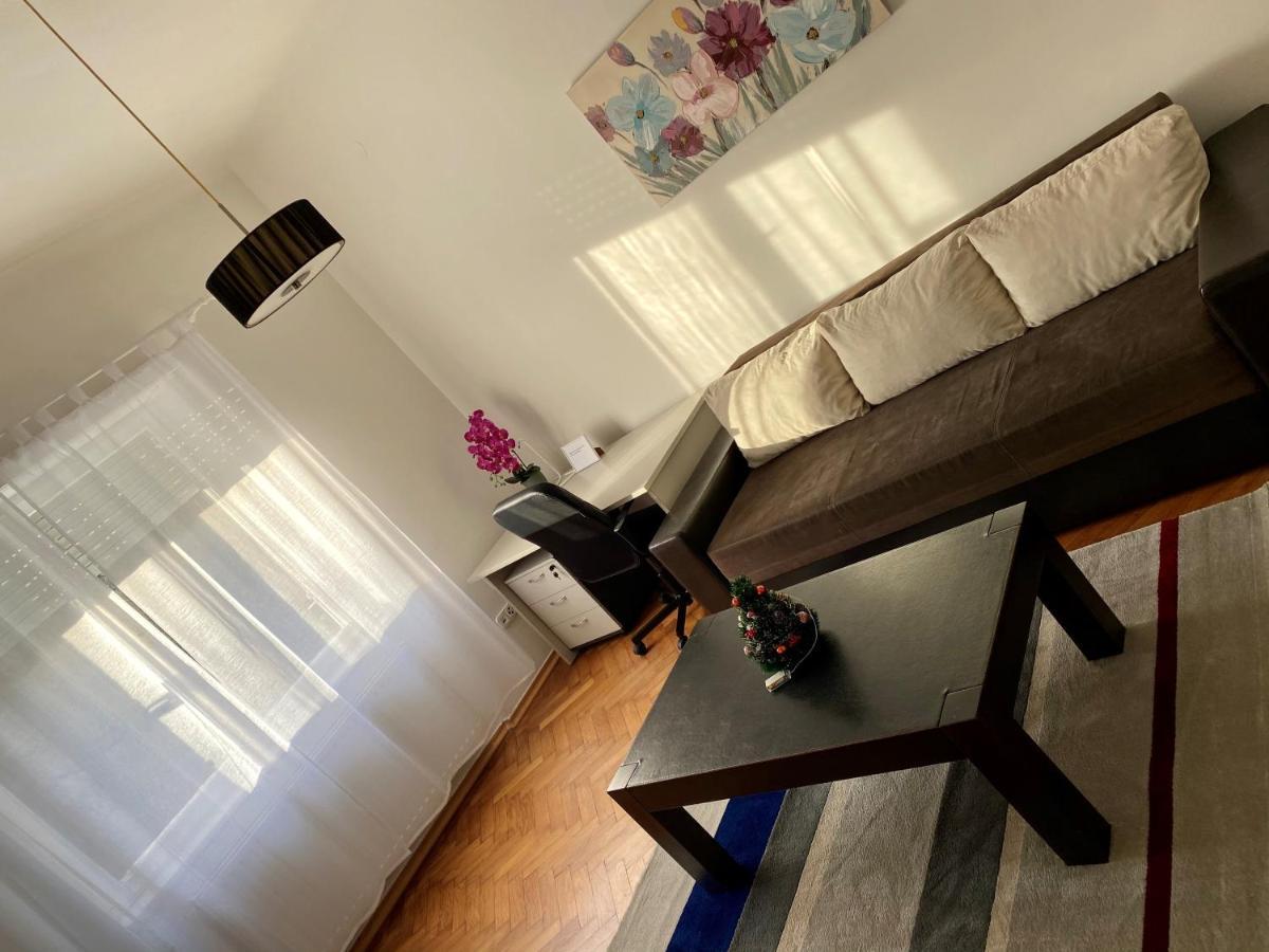 Studio Apartman Thalia 자그레브 외부 사진
